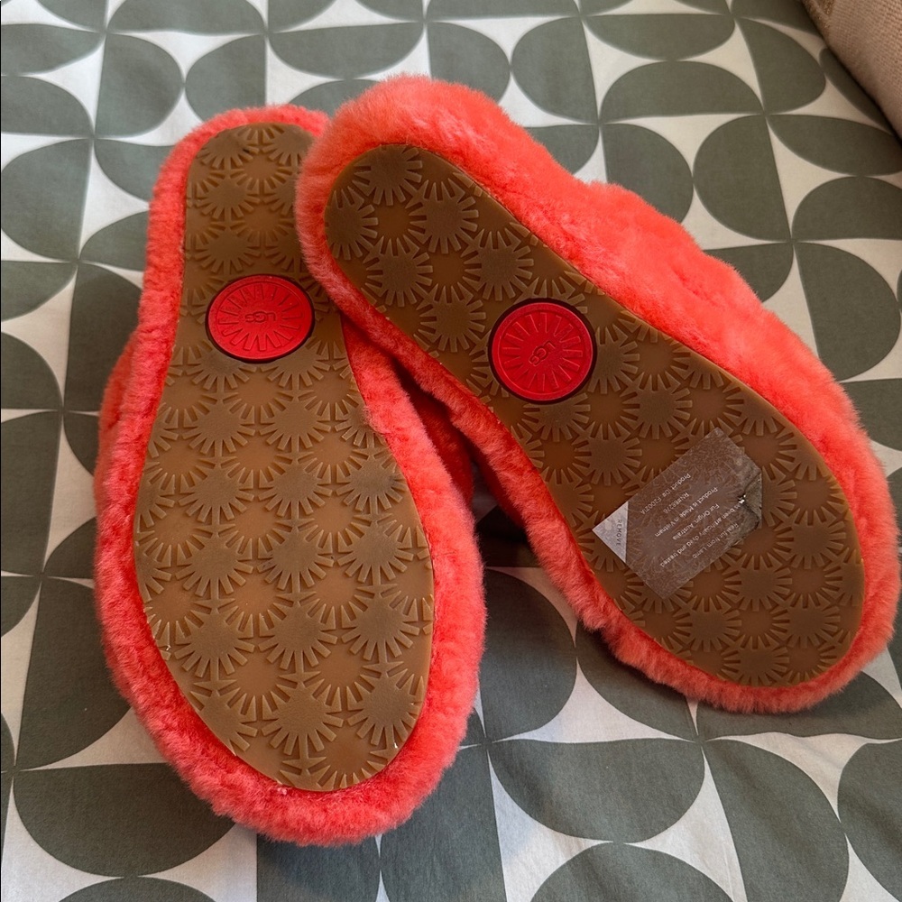 UGG Women's Fluff Yeah slide slipper - Picture 4 of 5